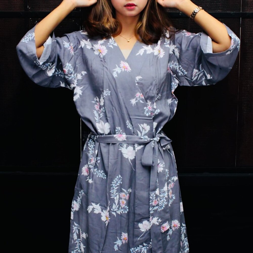Grey tropical robe, one size, brand new